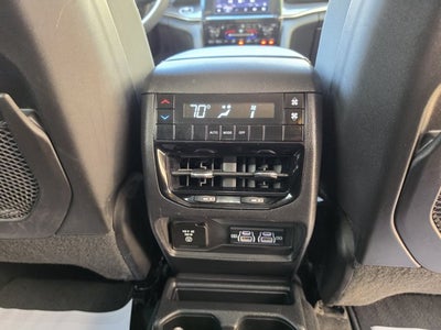 2023 Jeep Grand Cherokee L Laredo 4x4