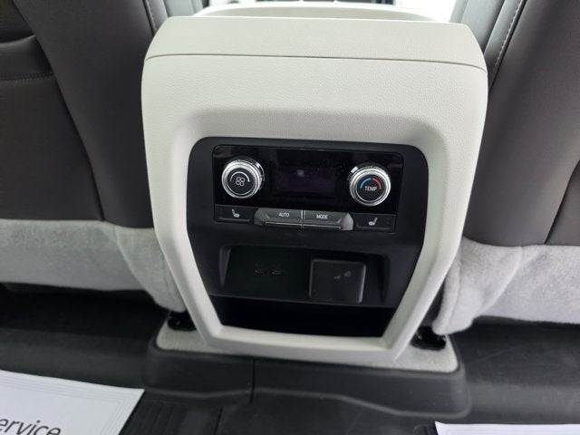 2024 GMC Acadia AWD Denali