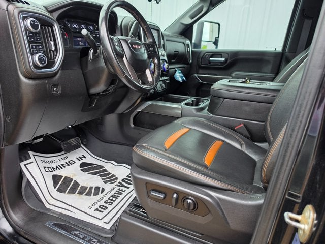 2022 GMC Sierra 2500HD 4WD Crew Cab Standard Bed AT4