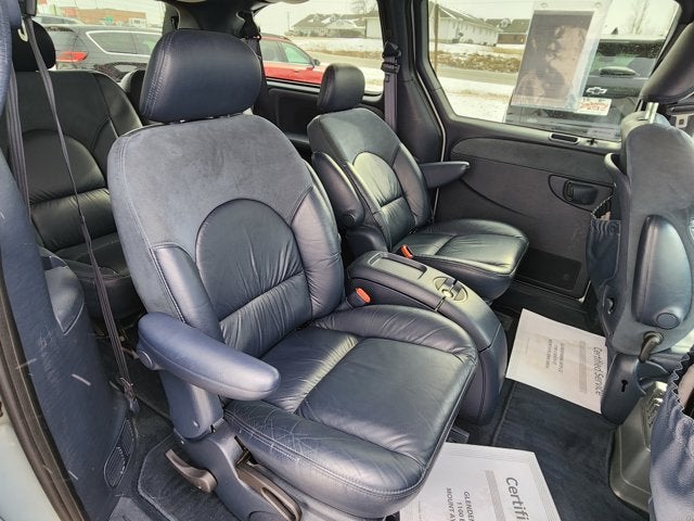 2001 Chrysler Town & Country Limited