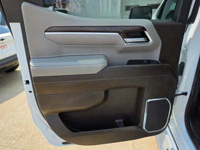 2023 GMC Sierra 1500 4WD Crew Cab Short Box SLT