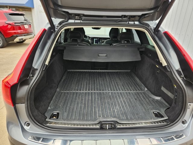 2018 Volvo V90 Cross Country T6