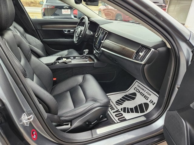 2018 Volvo V90 Cross Country T6