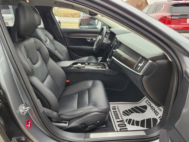 2018 Volvo V90 Cross Country T6