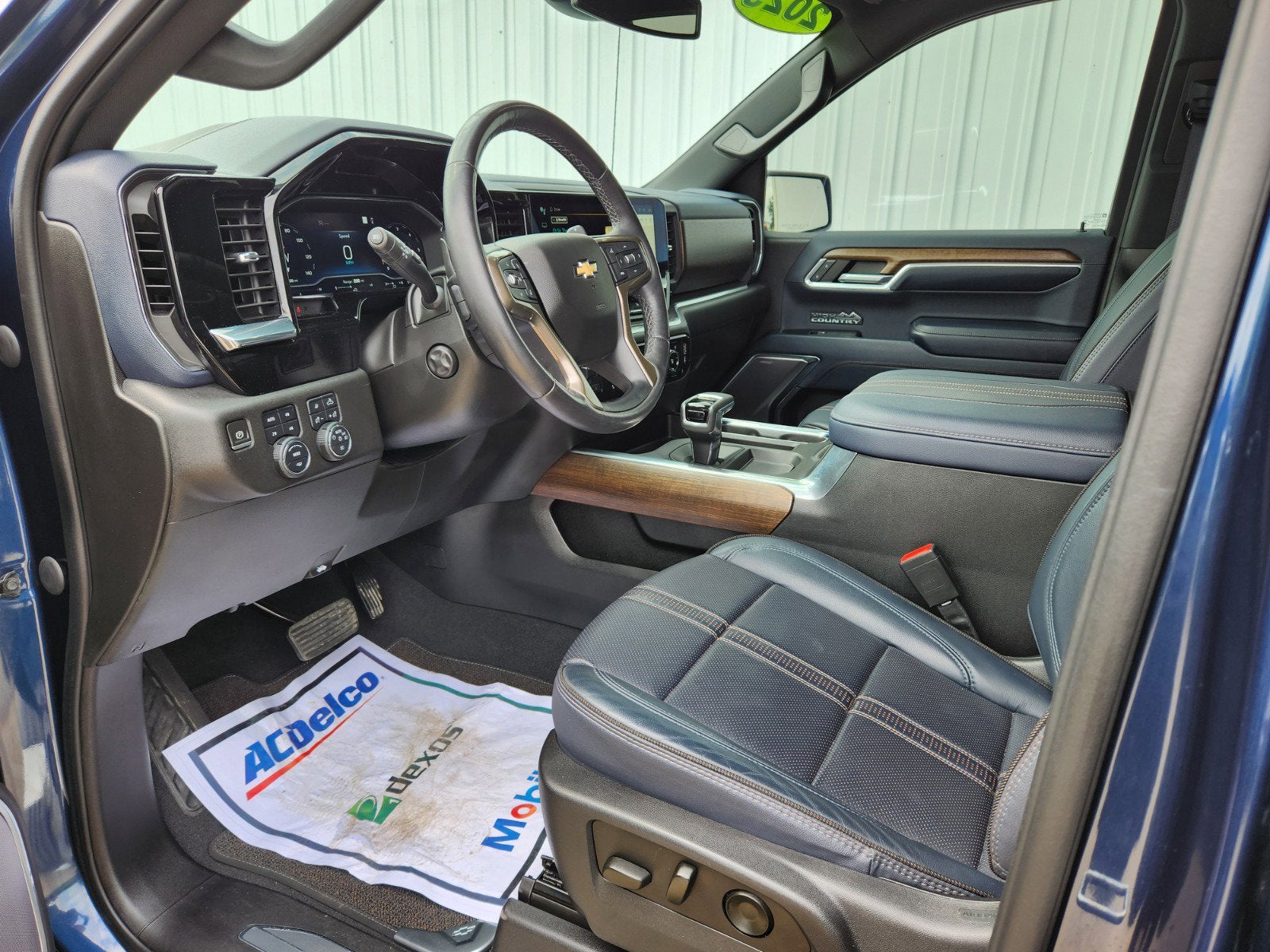 2023 Chevrolet Silverado 1500 High Country