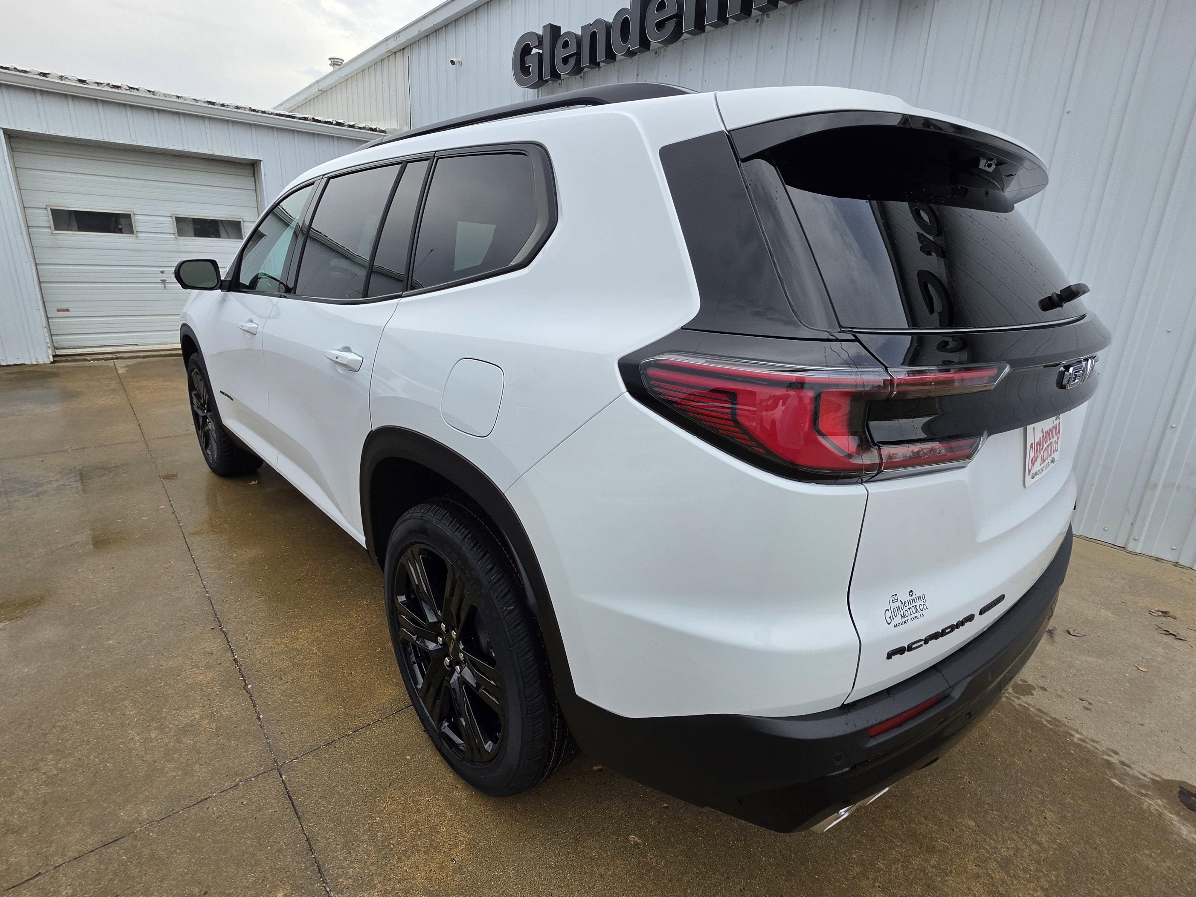 2026 GMC Acadia Elevation