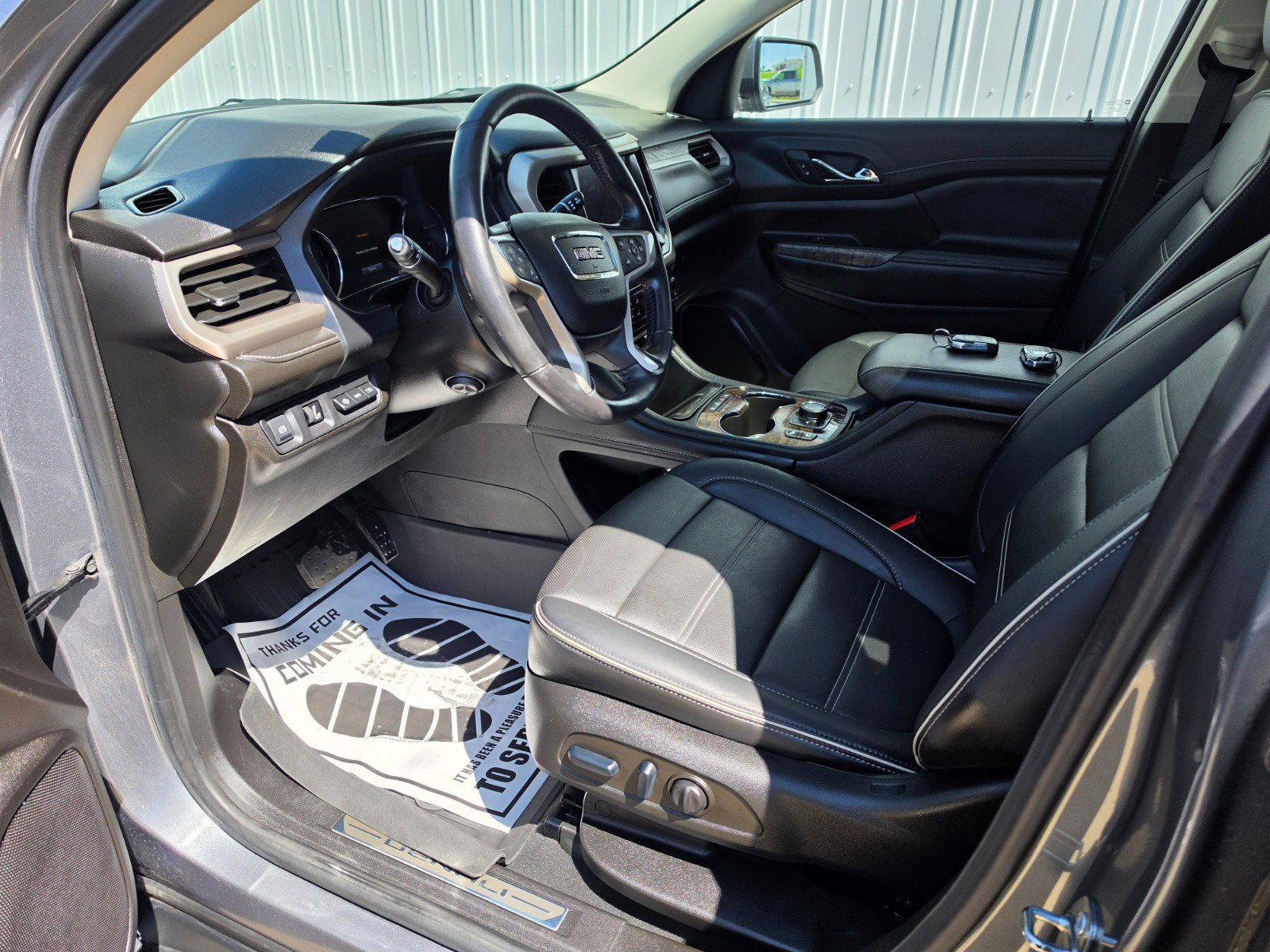 2022 GMC Acadia Denali