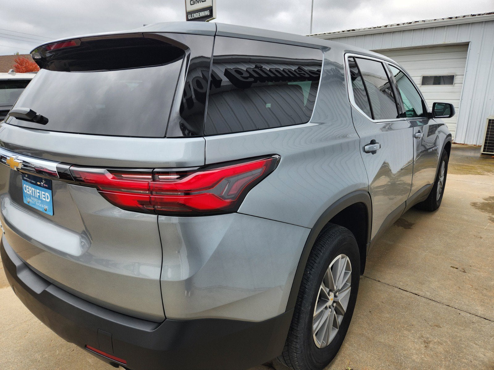 2023 Chevrolet Traverse LS